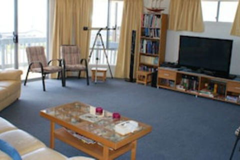 Oysta La Vista - Australia Accommodation 6