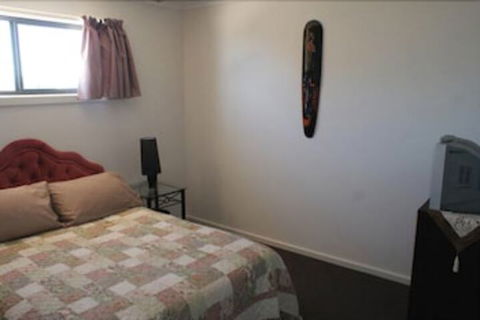 Oysta La Vista - Australia Accommodation 7