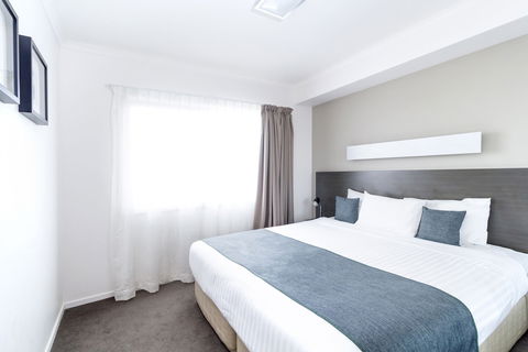 Abode Tuggeranong - Australia Accommodation 3