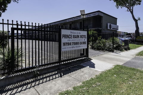 The Prince Mark Motor Inn - Australia Accommodation 3