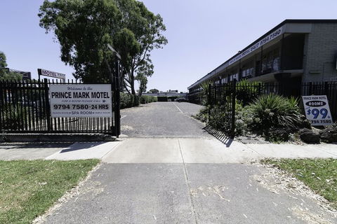 The Prince Mark Motor Inn - Australia Accommodation 2