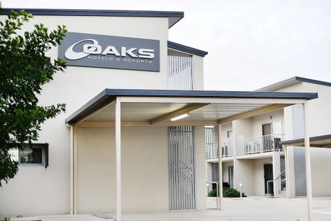 Oaks Middlemount Suites - Australia Accommodation 3
