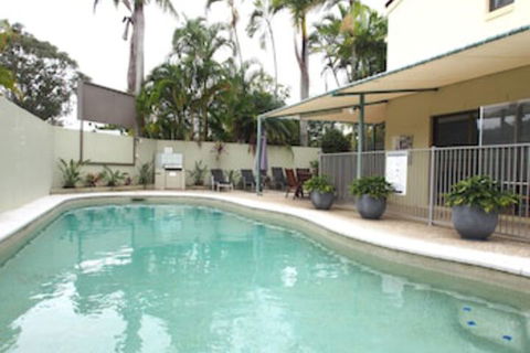 Le Court Villas - Australia Accommodation 0