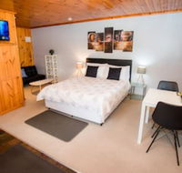Seppelts View Cabins - Australia Accommodation