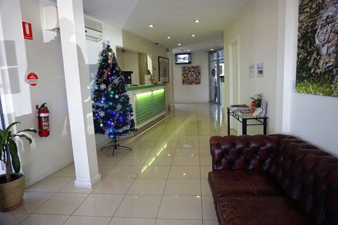 Jacksons Motor Inn - Australia Accommodation 1