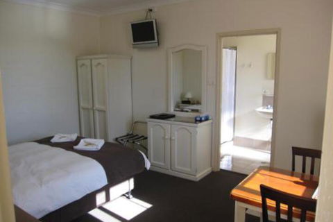 Aussie Settler Motel - Australia Accommodation 4