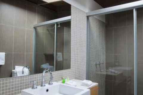 Chriss Beacon Point Restaurant & Villas - Australia Accommodation 5