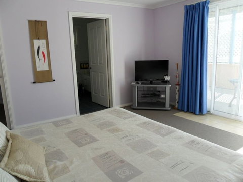 Freycinet Waters - Australia Accommodation 4