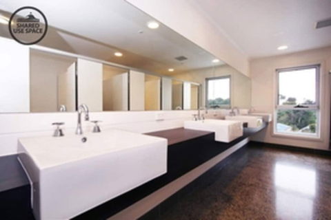 The Island Accommodation - Hostel - Australia Accommodation 4