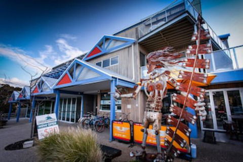 The Island Accommodation - Hostel - Australia Accommodation 0