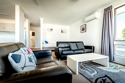 Coffs Harbour Holiday Apartments - Australia Accommodation 5