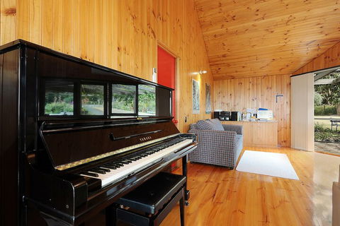 Wanawong Retreat - Australia Accommodation 6