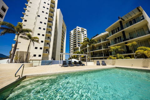 Jack & Newell Holiday Apartments - Australia Accommodation 5