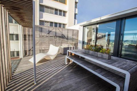 Avalon City Retreat - Australia Accommodation 0