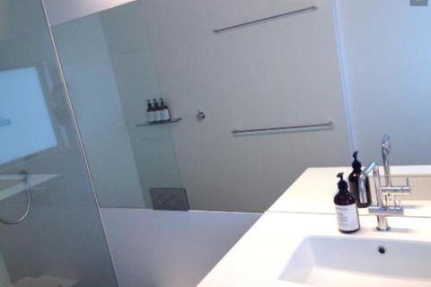 Avalon City Retreat - Australia Accommodation 3