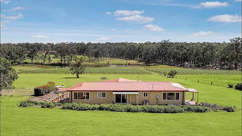 Villa Siena - Australia Accommodation 5