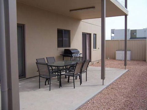 Relax On Par - Australia Accommodation 4