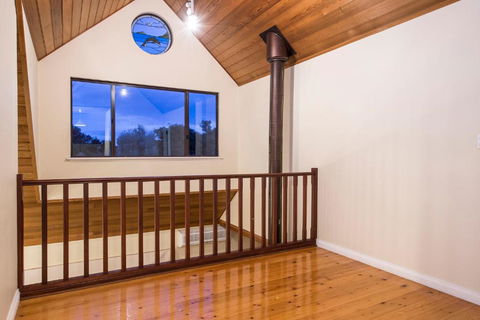 A Hidden Bush Delight - Australia Accommodation 5