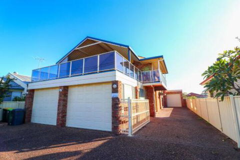 Anglers Abode - Australia Accommodation 0