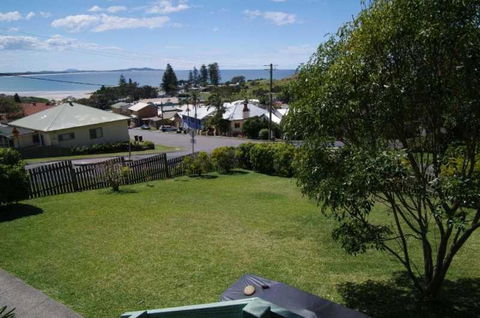 Clareview 8 Korogora Street - Australia Accommodation 5