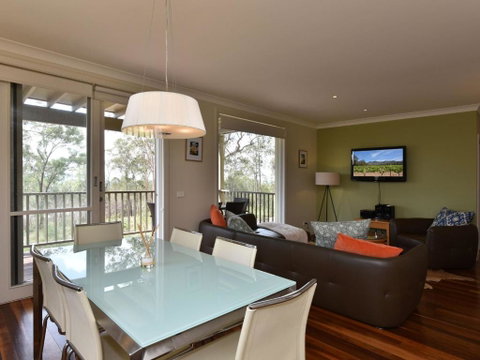 Villa Executive 2br Sangiovese Resort Condo Located Within Cypress Lakes Resort (nothing Is More Central) - Australia Accommodation 1