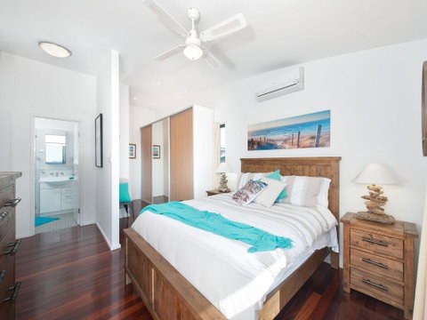 One Mile Cl Townhouse 22 26 The Deckhouse - Australia Accommodation 3