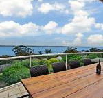 The Bay 25 Wallawa Rd huge home with aircon spectacular views  chromecast - Australia Accommodation
