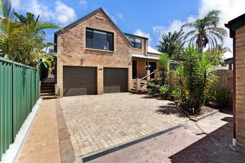Salt Wood Cabin Style Retreat - Australia Accommodation 1