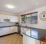 Spacious Modern  Walk to the Beach - Australia Accommodation