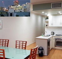 The Artisan 3BR House in The City - Australia Accommodation