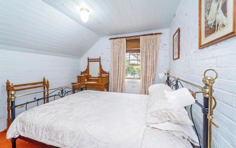 Azile 1875 Heritage Victorian Duplex - Australia Accommodation 5