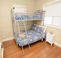 Just Renovated 2BR Cottage in Heart of Wentworth - Australia Accommodation