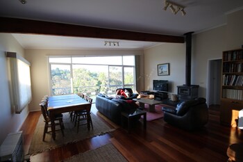 Fairways Close - Australia Accommodation 2