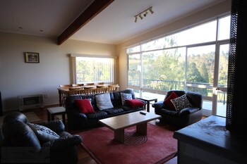 Fairways Close - Australia Accommodation 6