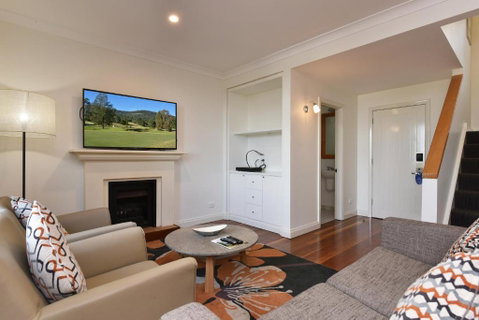 Villa 2br Grange Resort Condo Located Within Cypress Lakes Resort (nothing Is More Central) - Australia Accommodation 3