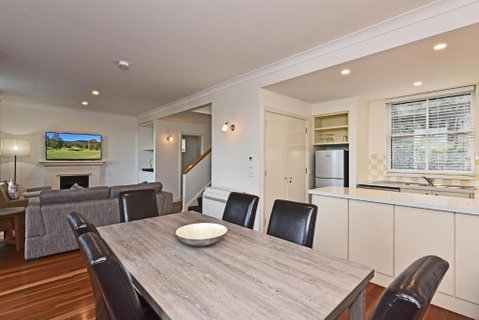 Villa 2br Grange Resort Condo Located Within Cypress Lakes Resort (nothing Is More Central) - Australia Accommodation 4