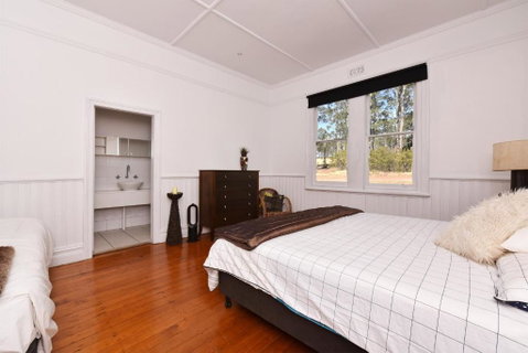 The Parsons Vineyard Retreat Get Amongst The Vineyards In A Historic Home - Australia Accommodation 4
