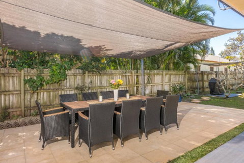 A SWEET ESCAPE Carefree Beach Home - Australia Accommodation 7