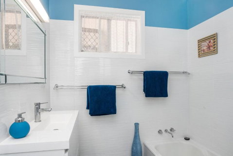 A SWEET ESCAPE Carefree Beach Home - Australia Accommodation 3