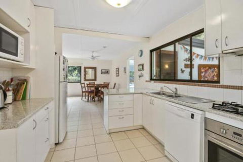 Allamanda Cottage - Australia Accommodation 6