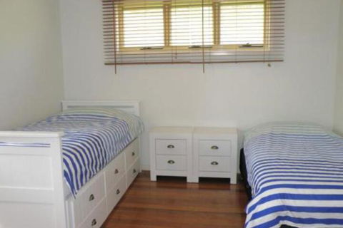 Absolute - Australia Accommodation 6