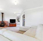 Ourimbah across from the local rock pools - Australia Accommodation