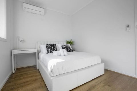 Alice Wonderland In 4 Beds House - Australia Accommodation 6