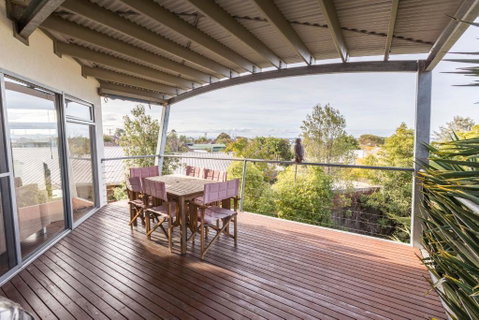 Aqua Vista A Stroll To Paynesville Forshore - Australia Accommodation 6