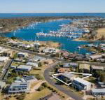Tanjil a stroll from the water in Paynesville - Australia Accommodation