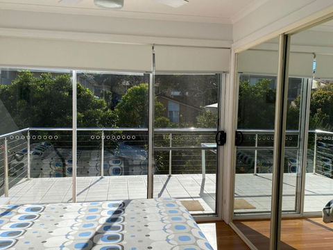 Ultimate Beach House 19a Graham Street Views Peace & Quiet - Australia Accommodation 6