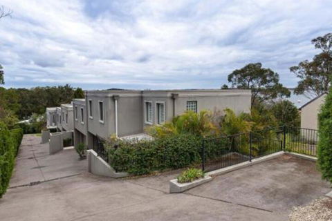 Aislinn 3 / 273 Corrie Parade Air Con Water Views BBQ - Australia Accommodation 3