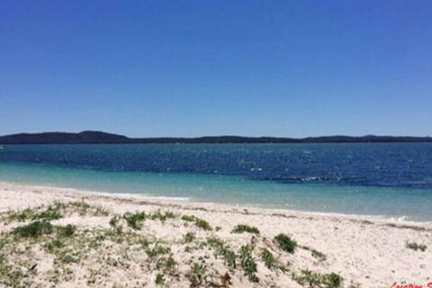 Aislinn 3 / 273 Corrie Parade Air Con Water Views BBQ - Australia Accommodation 7