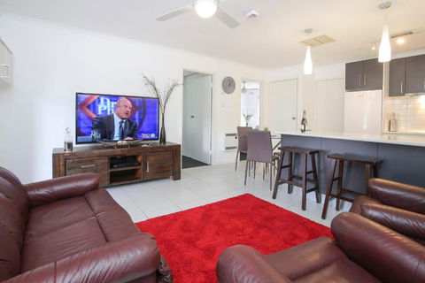 Allure Apartments Central - Australia Accommodation 4