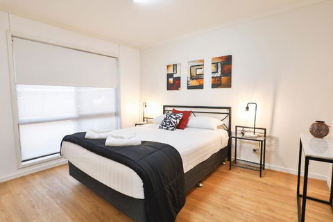 Allure Apartments Central - Australia Accommodation 3